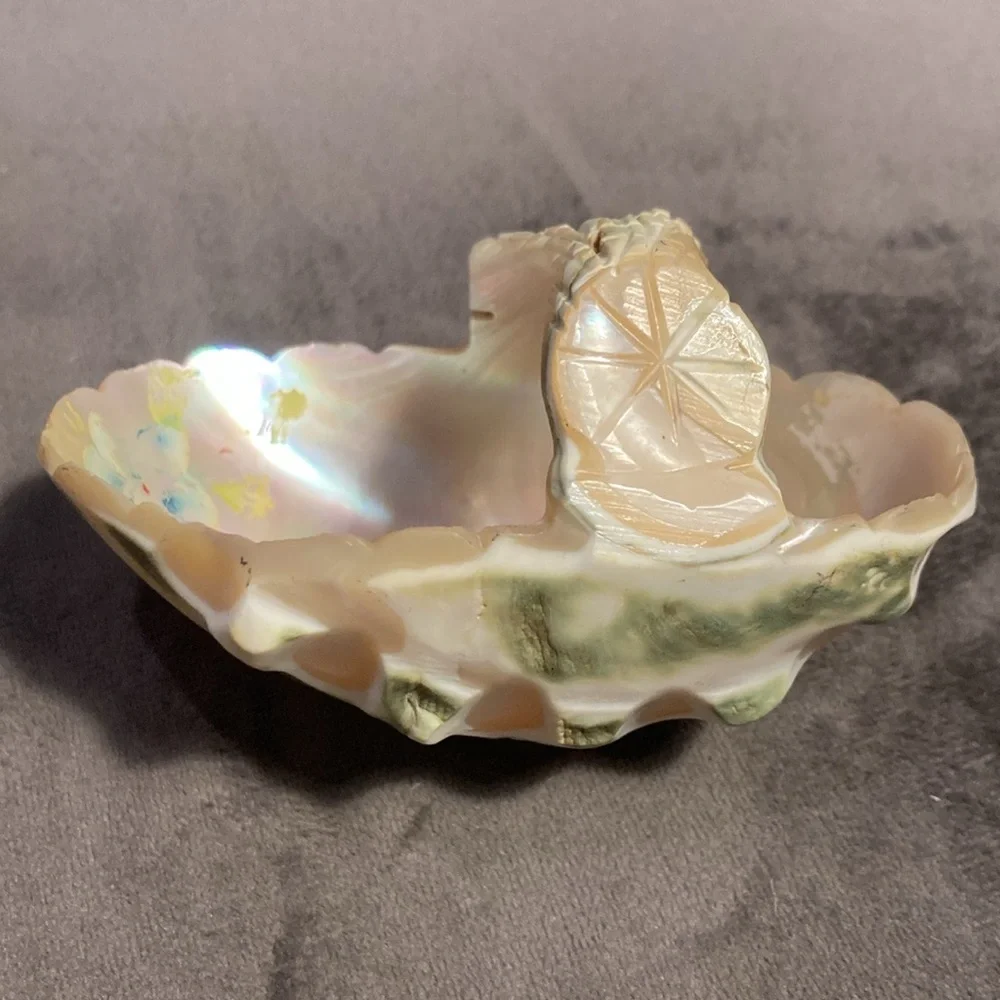 Antique Carved Green Turbo Shell Basket - Picture 7 of 9